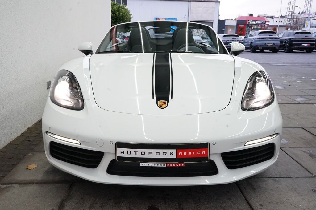 Porsche Boxster 2024