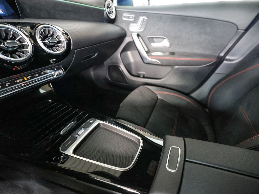 Mercedes-Benz A 250 2024