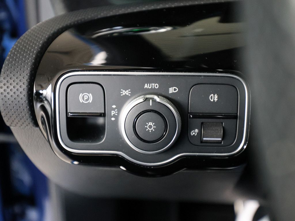 Mercedes-Benz A 250 2024