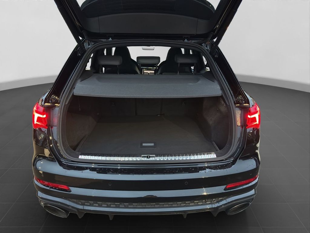 Audi RSQ3 2022