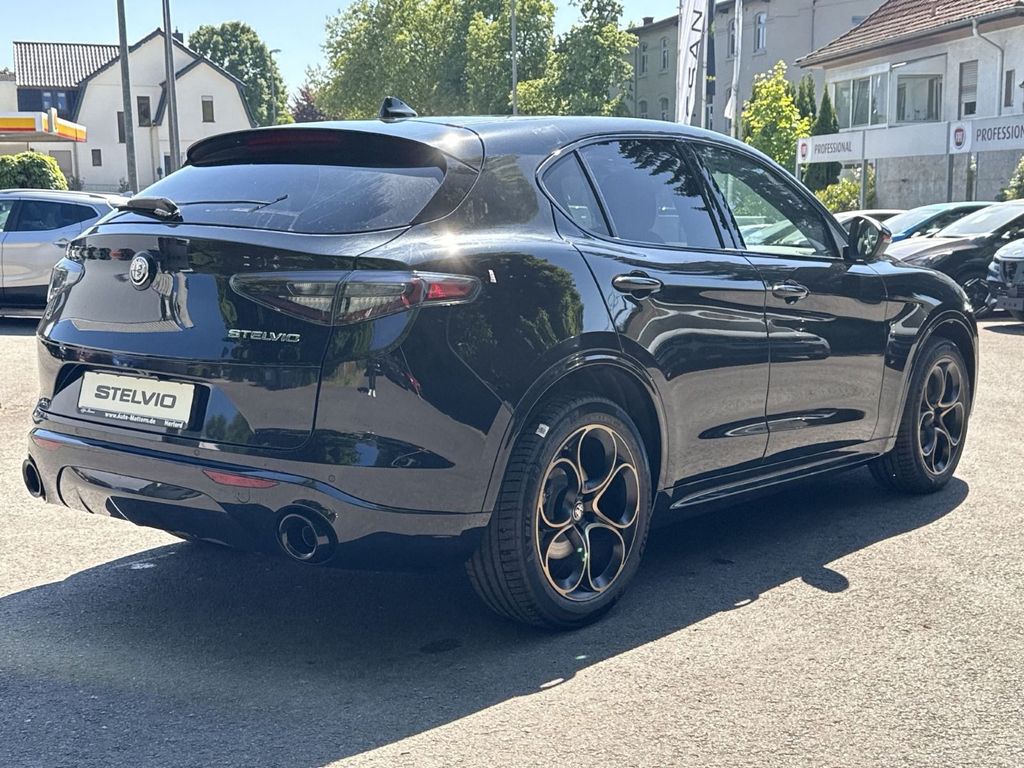 Alfa Romeo Stelvio 2025