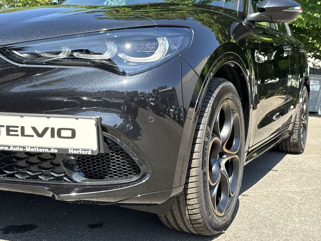 Alfa Romeo Stelvio 2025