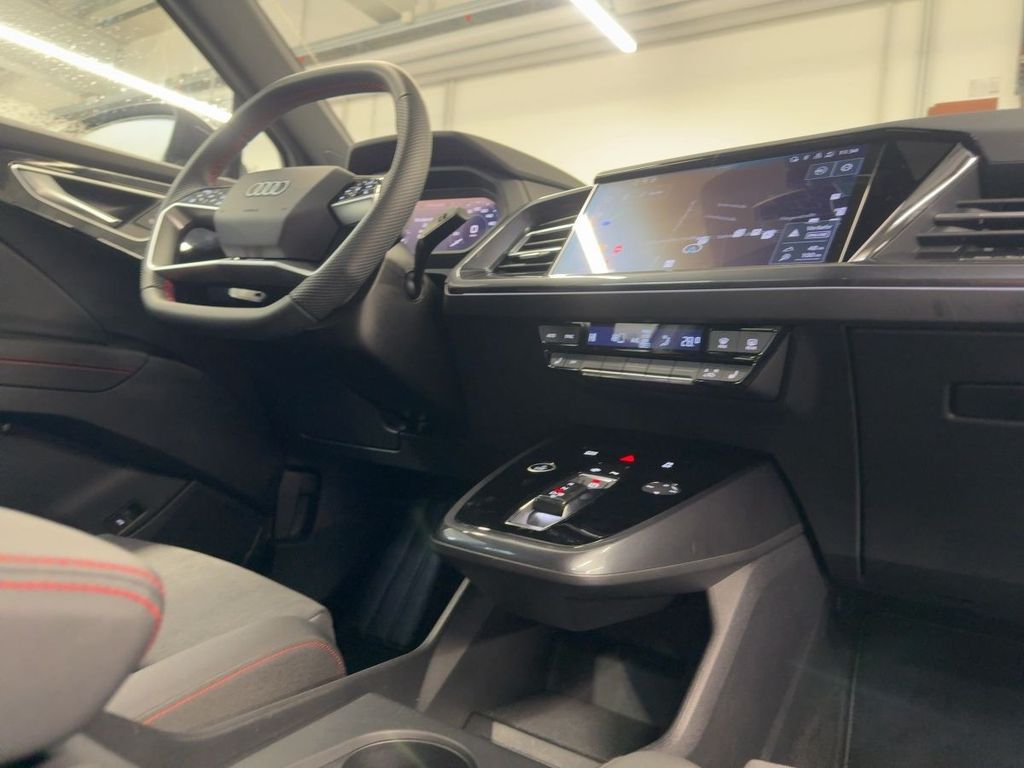 Audi Q4 e-tron 2025