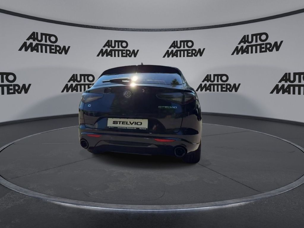 Alfa Romeo Stelvio 2025