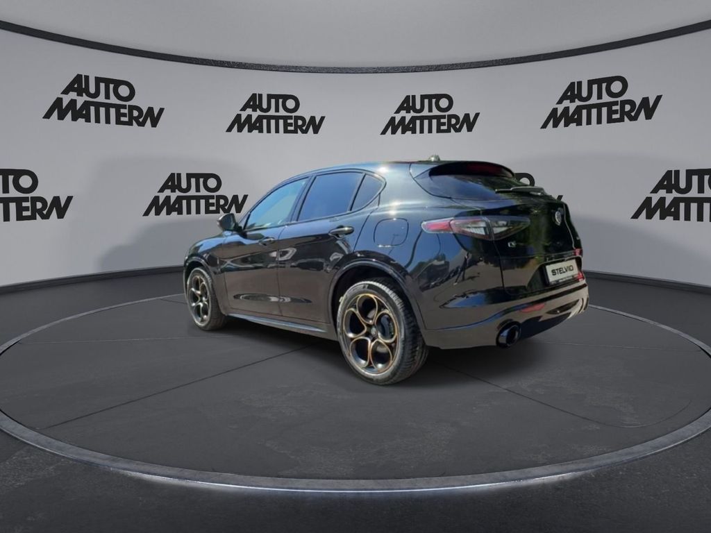 Alfa Romeo Stelvio 2025