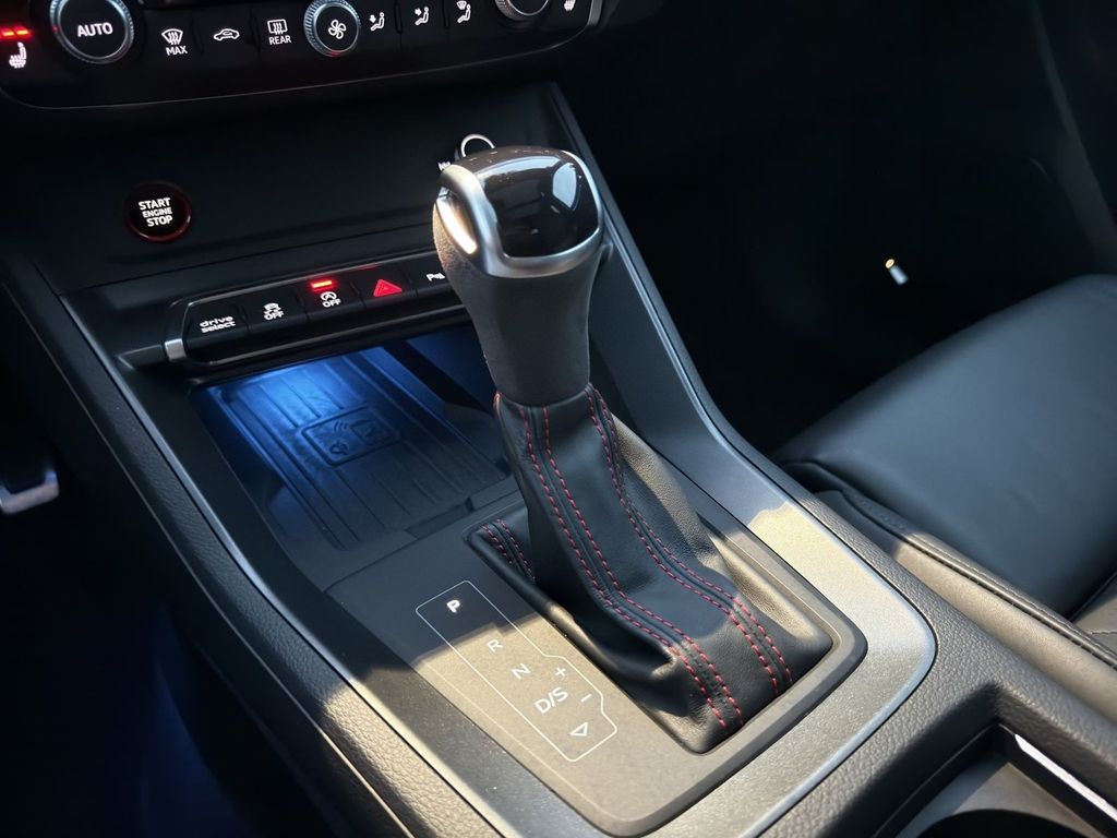 Audi RSQ3 2022