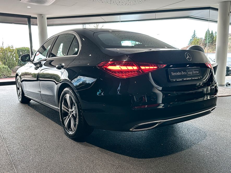 Mercedes-Benz C 220 2025