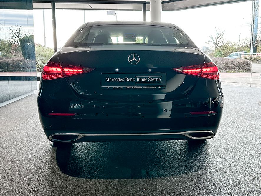 Mercedes-Benz C 220 2025