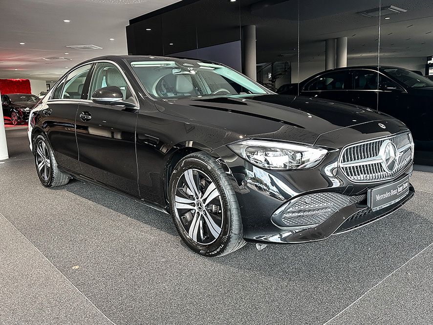 Mercedes-Benz C 220 2025