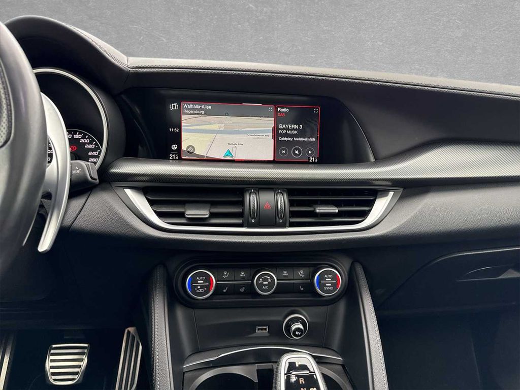 Alfa Romeo Stelvio 2021