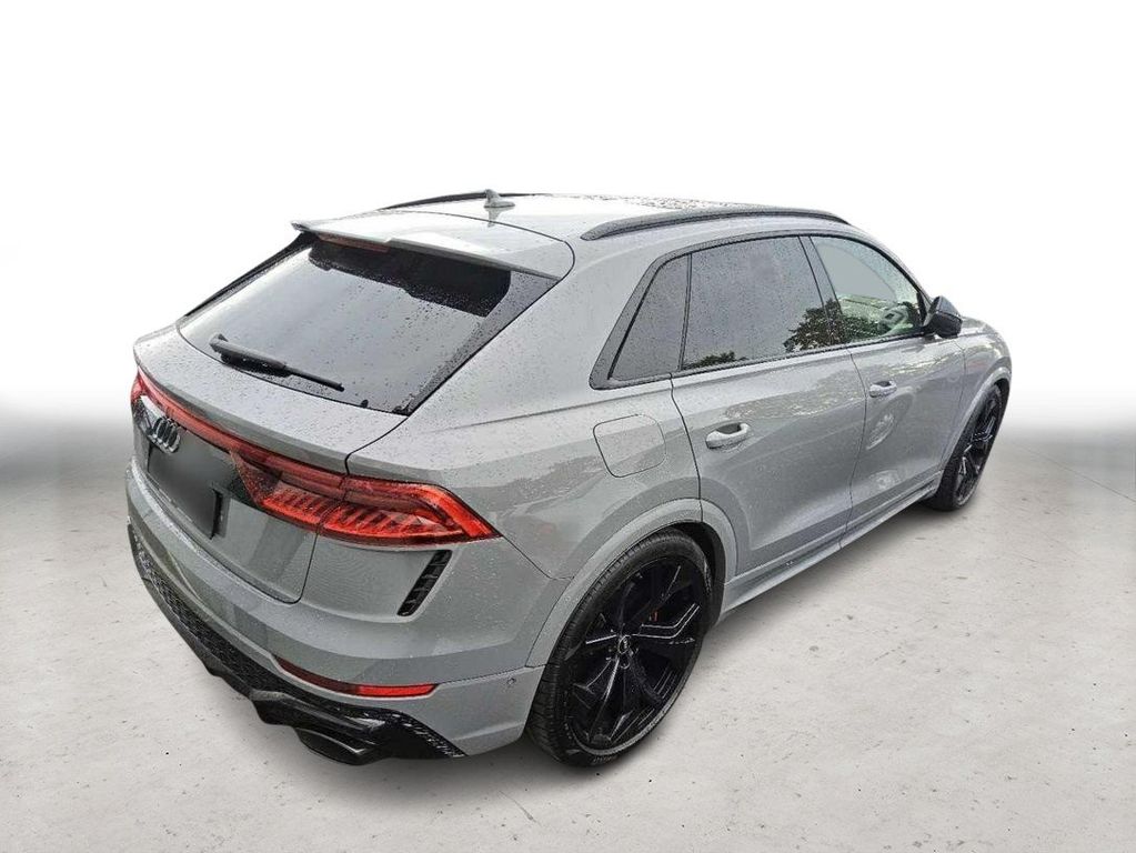 Audi RSQ8 2023