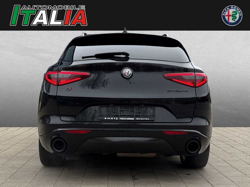 Alfa Romeo Stelvio 2021
