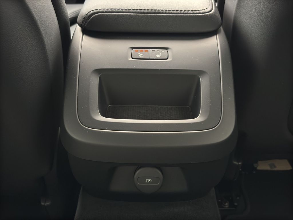 Volvo V60 Cross Country 2023