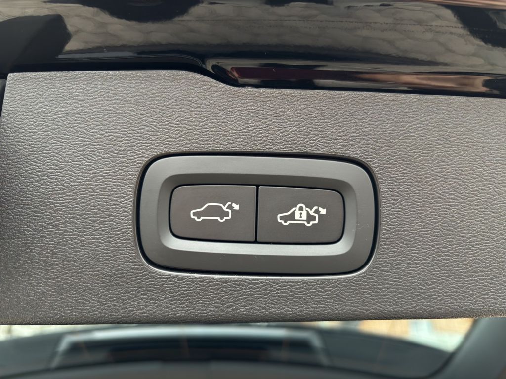 Volvo V60 Cross Country 2023