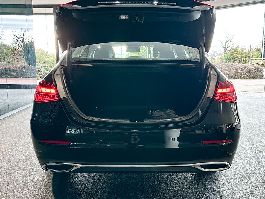 Mercedes-Benz C 220 2025