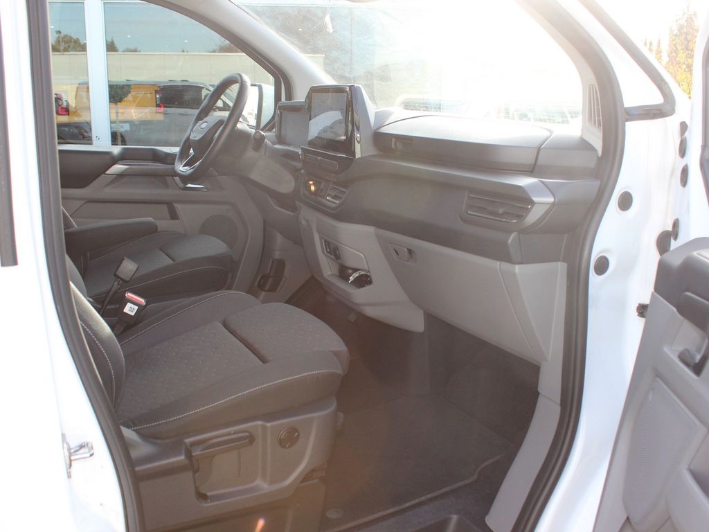 Ford Tourneo Custom 2024