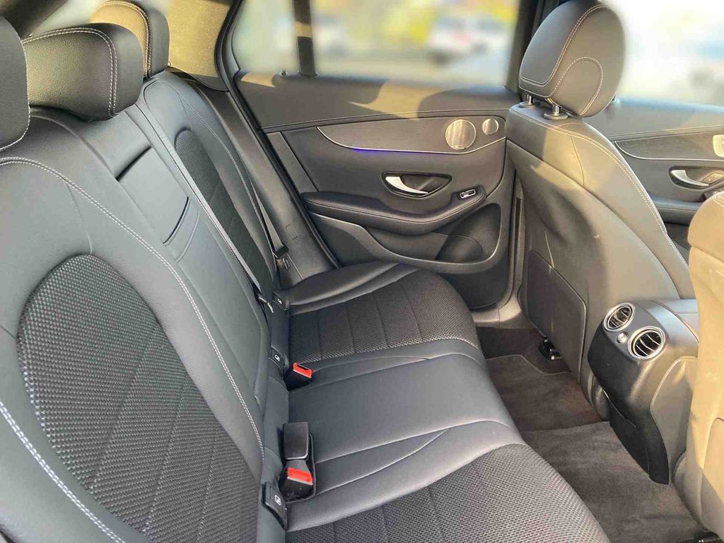 Mercedes-Benz GLC 300 2021