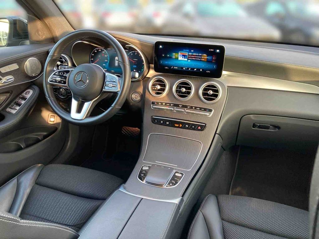 Mercedes-Benz GLC 300 2021
