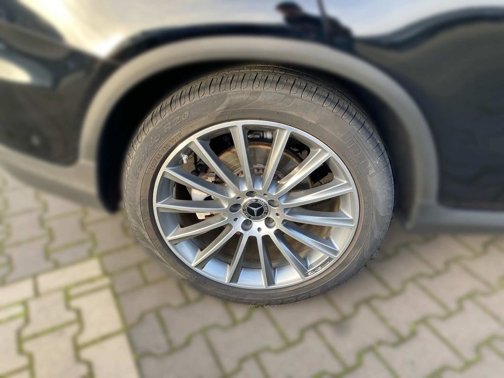 Mercedes-Benz GLC 300 2021