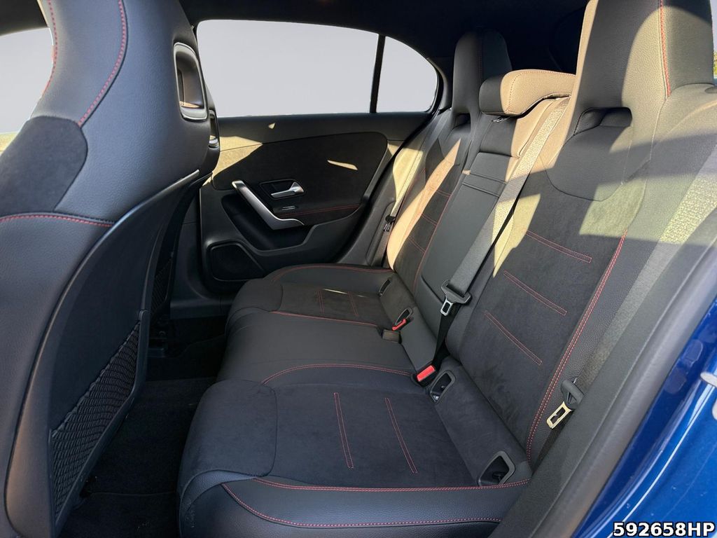 Mercedes-Benz A 250 2024