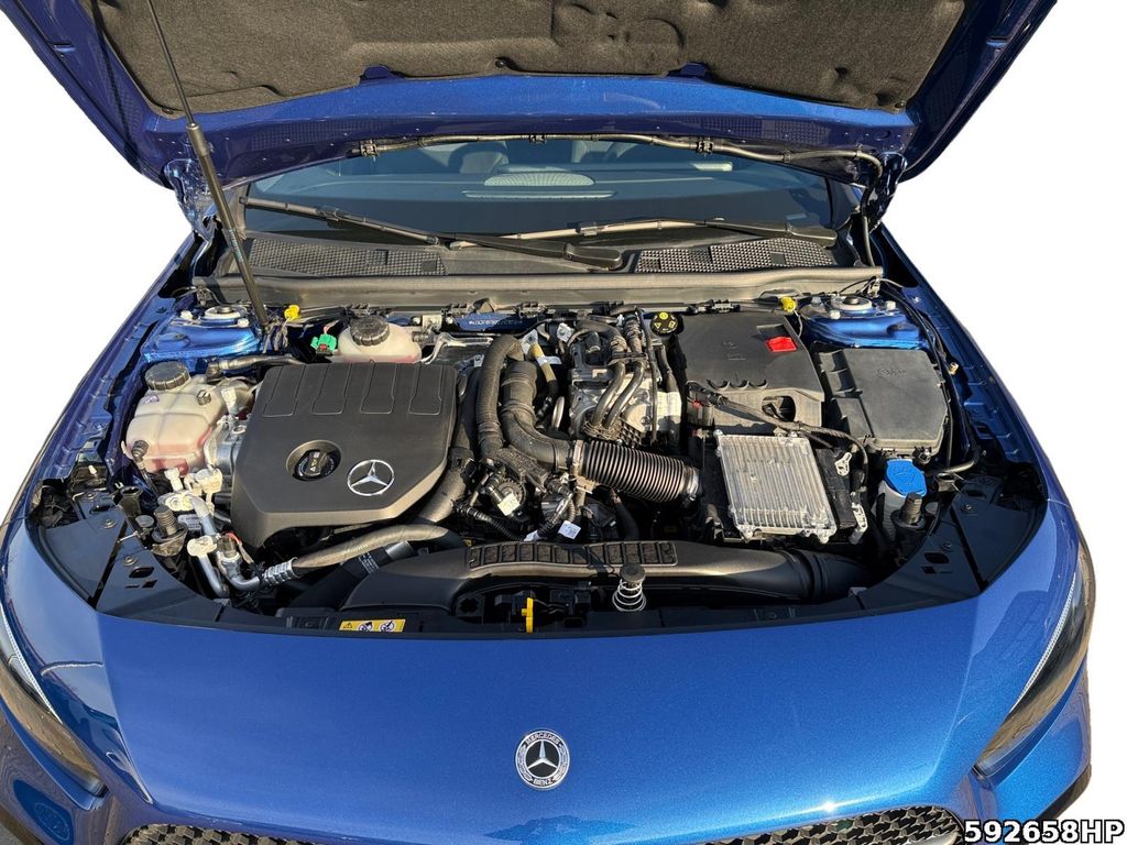 Mercedes-Benz A 250 2024