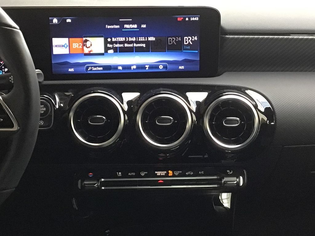 Mercedes-Benz A 200 2024