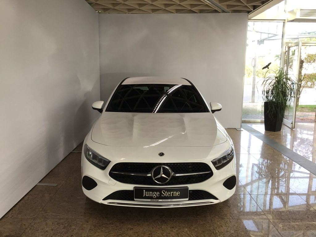Mercedes-Benz A 200 2024