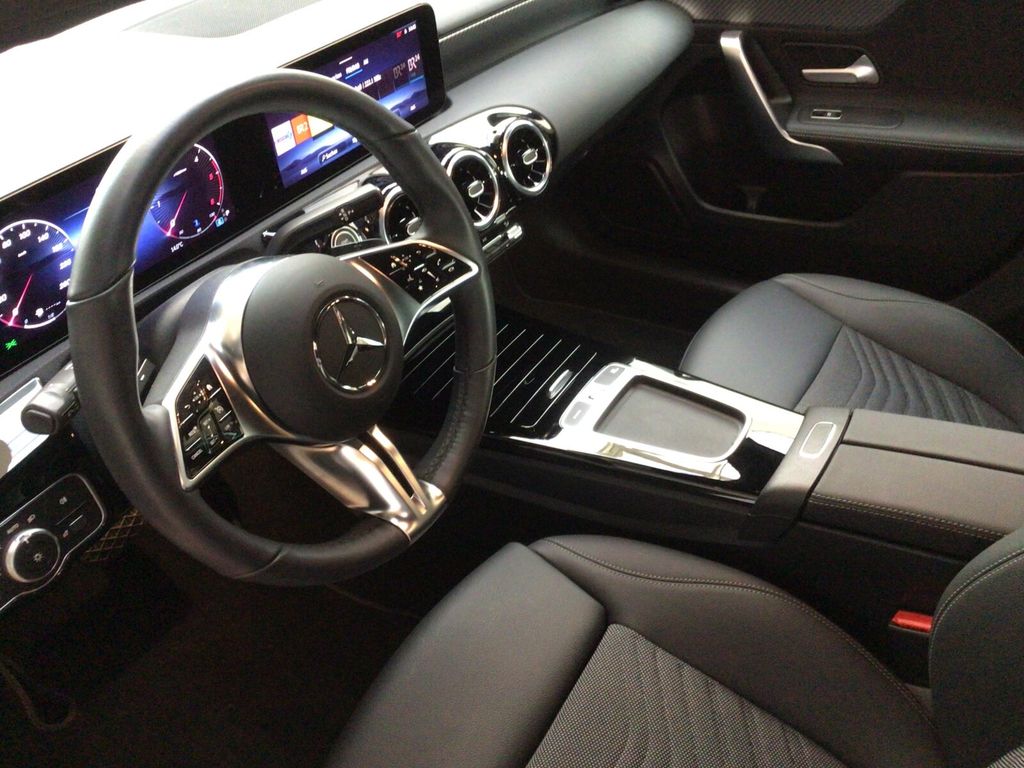 Mercedes-Benz A 200 2024