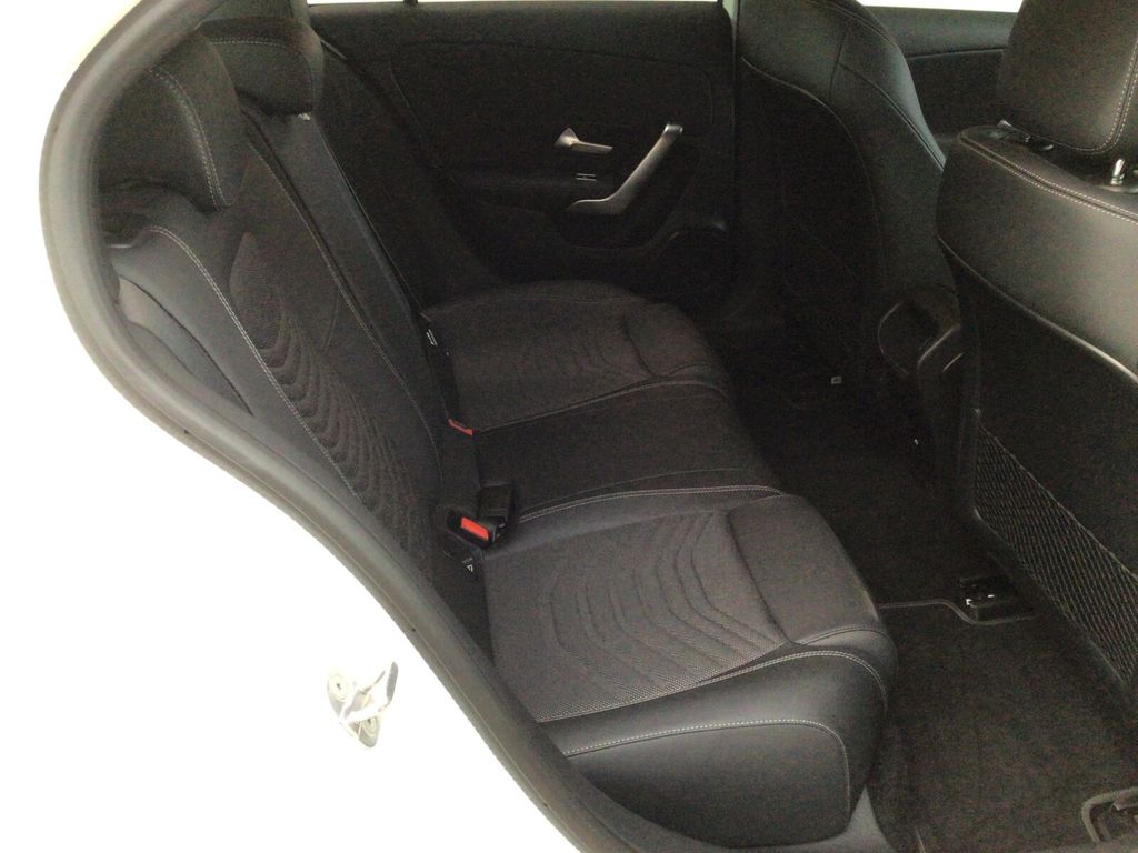 Mercedes-Benz A 200 2024