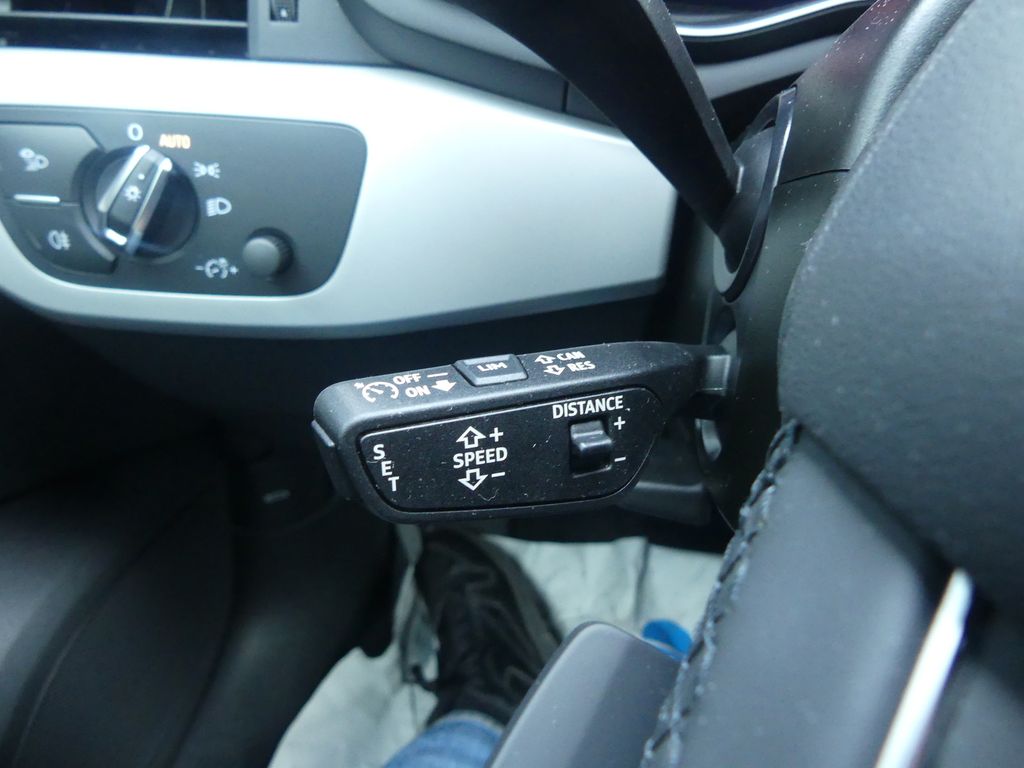 Audi A4 Allroad 2024