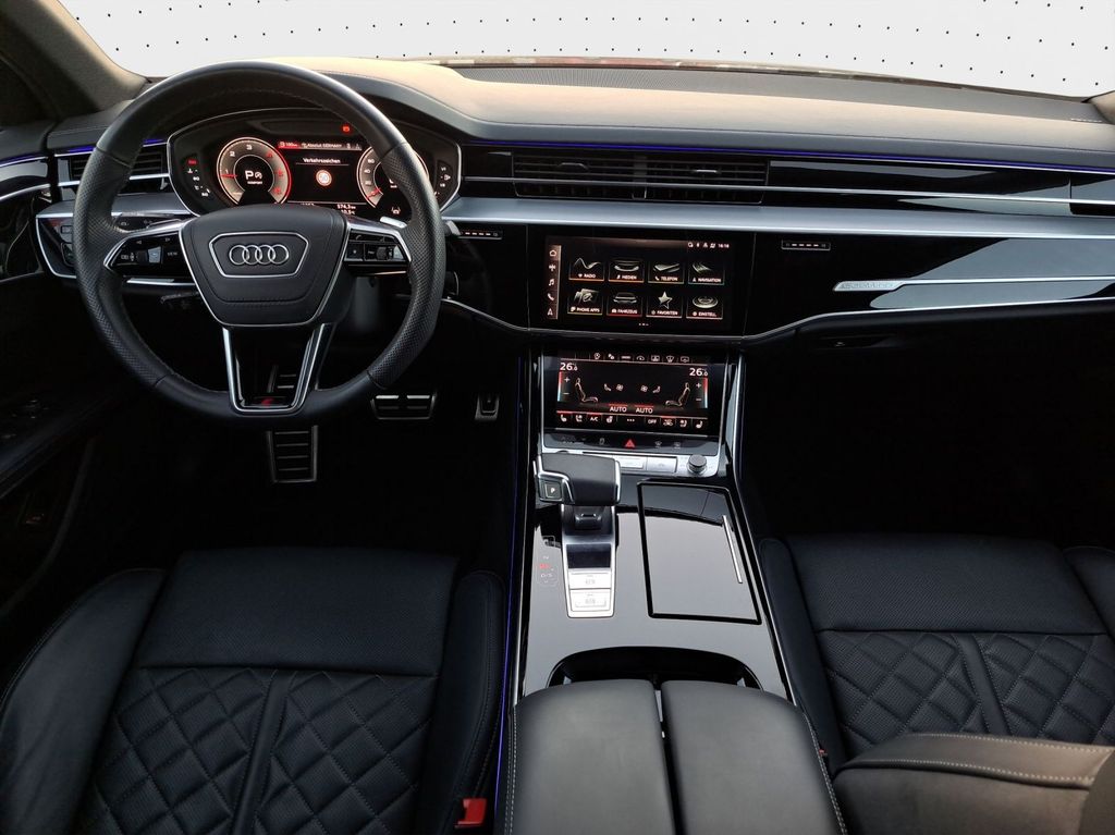 Audi A8 2022