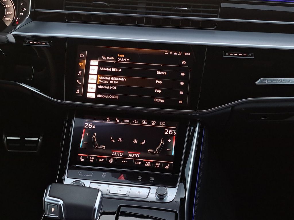 Audi A8 2022