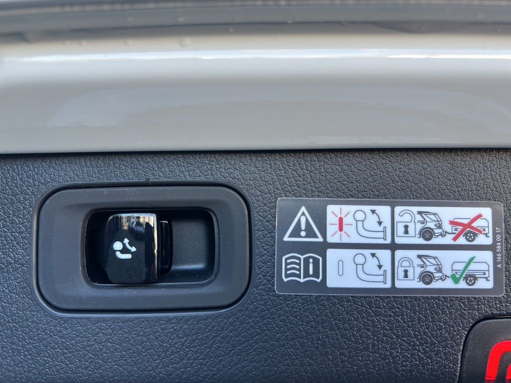 Mercedes-Benz C 220 2025