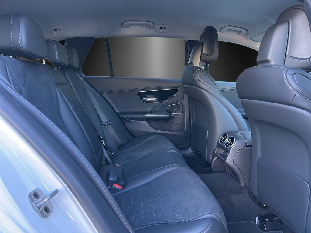 Mercedes-Benz C 220 2025