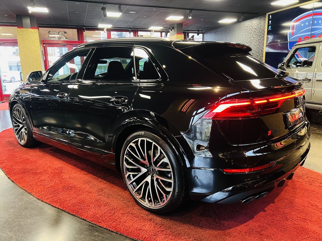 Audi SQ8 2025