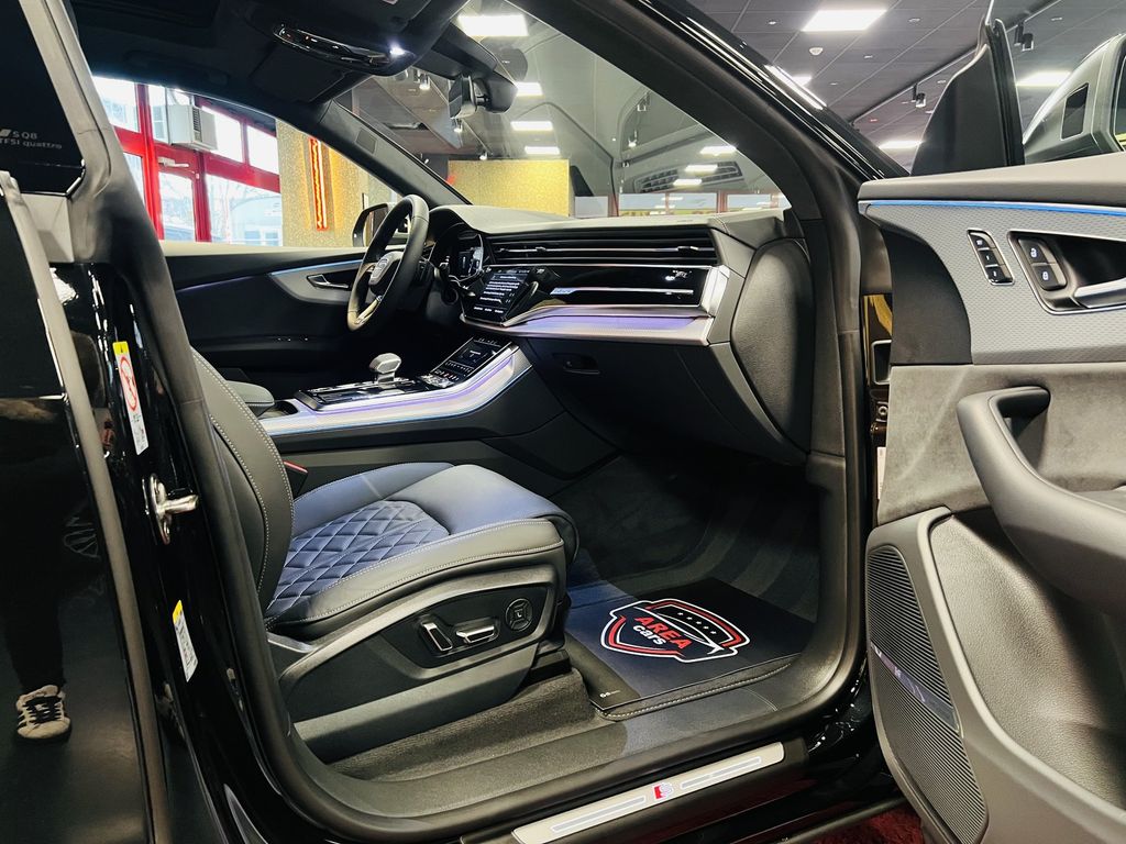 Audi SQ8 2025
