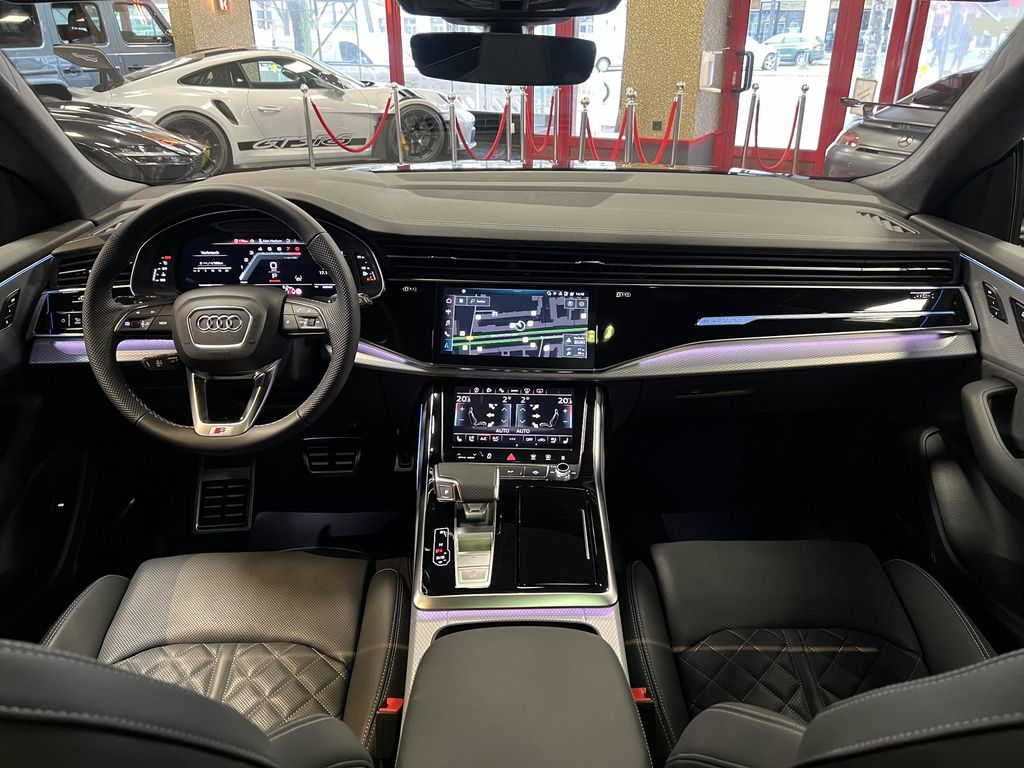 Audi SQ8 2025