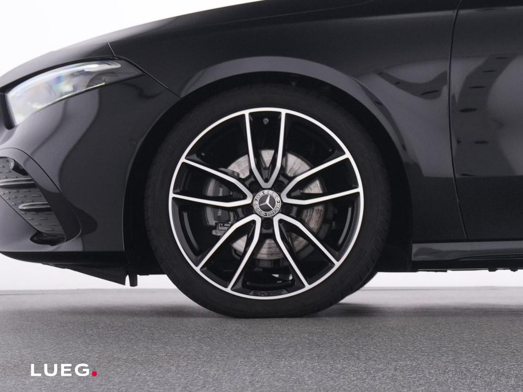 Mercedes-Benz A 180 2025