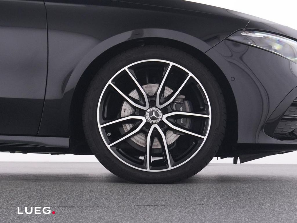 Mercedes-Benz A 180 2025