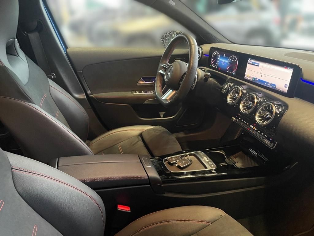 Mercedes-Benz A 200 2025