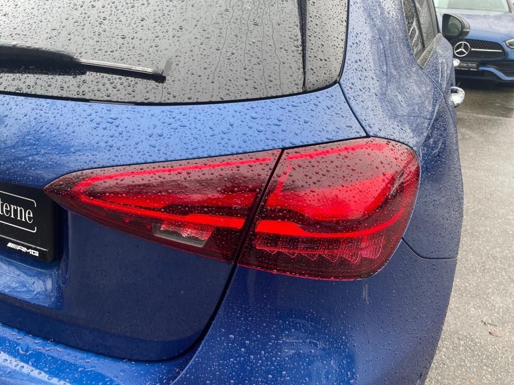 Mercedes-Benz A 200 2025