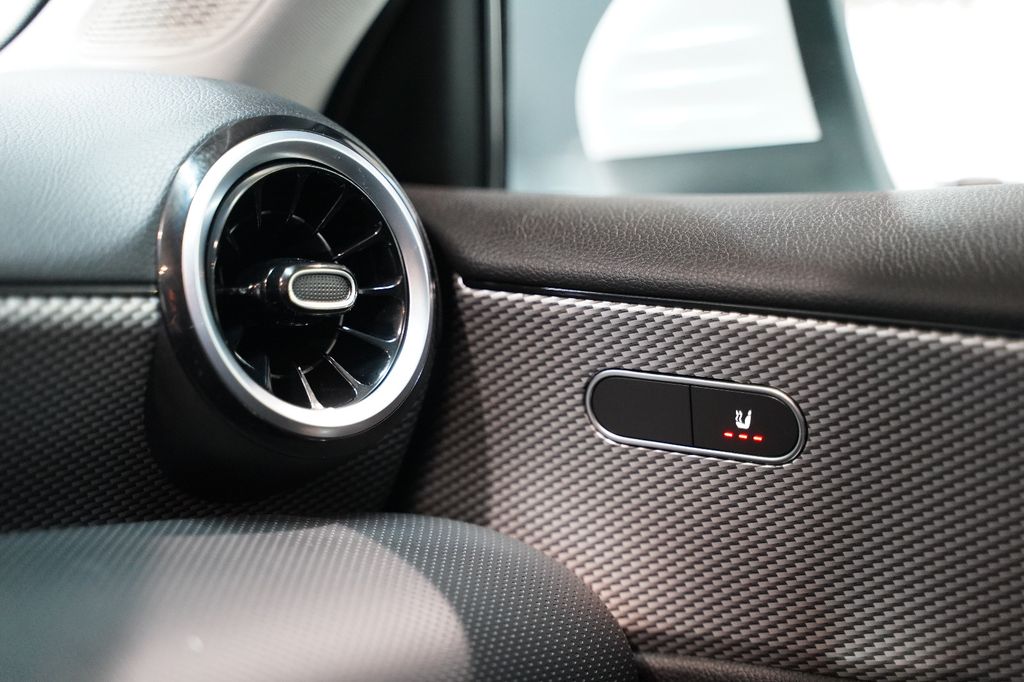 Mercedes-Benz A 180 2022