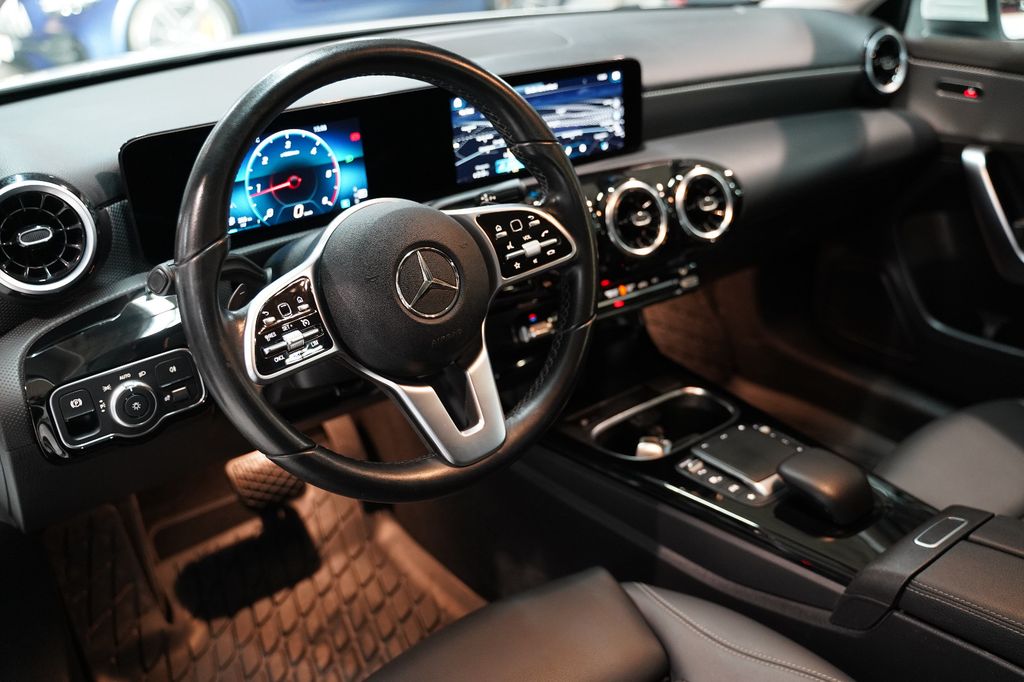 Mercedes-Benz A 180 2022