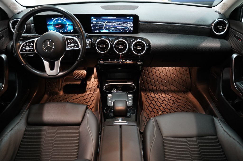 Mercedes-Benz A 180 2022