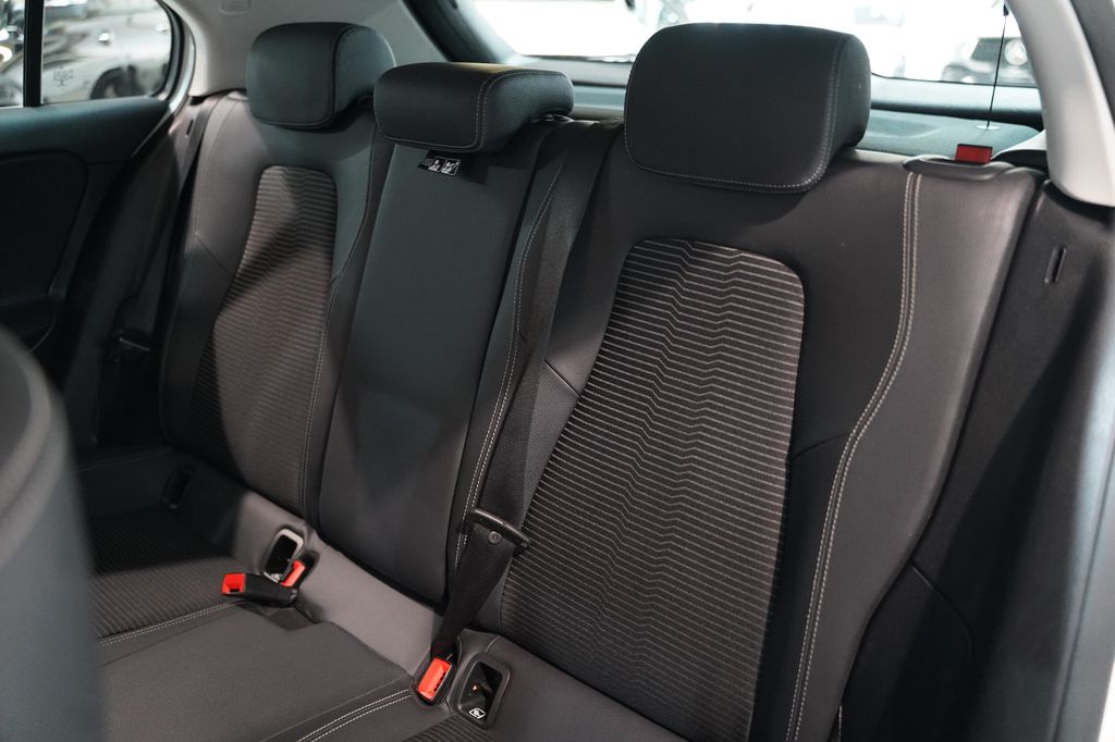 Mercedes-Benz A 180 2022