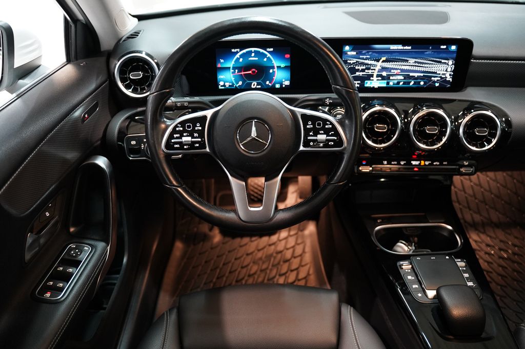 Mercedes-Benz A 180 2022
