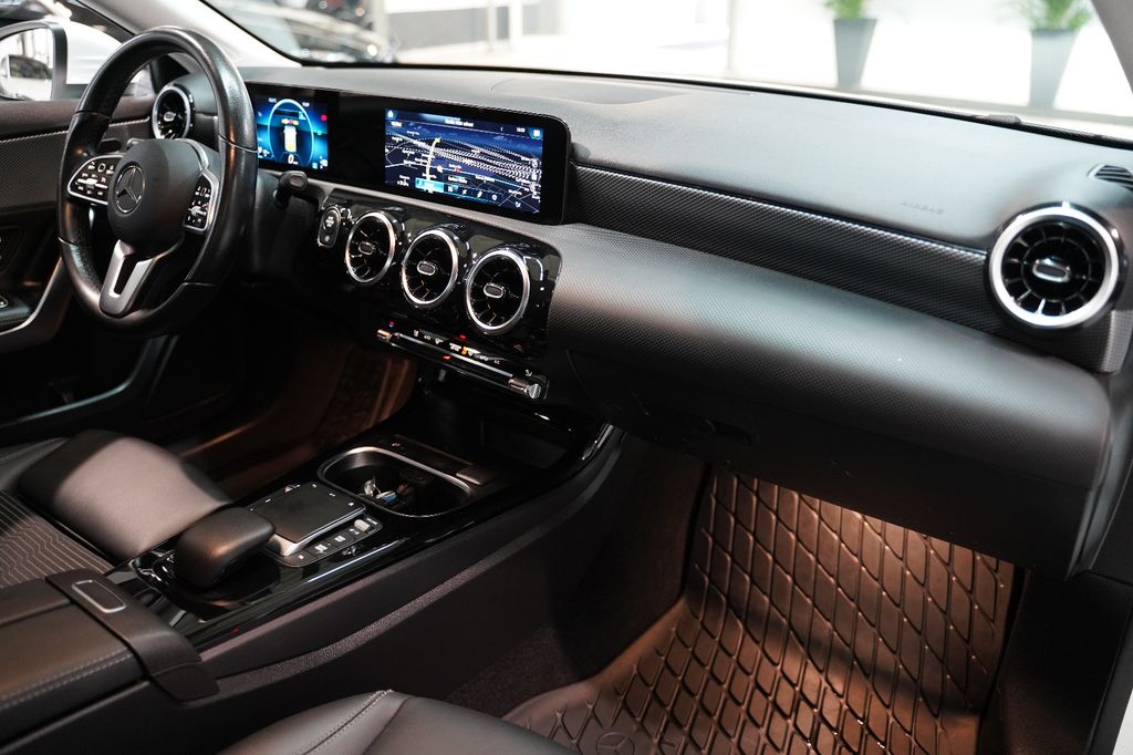 Mercedes-Benz A 180 2022