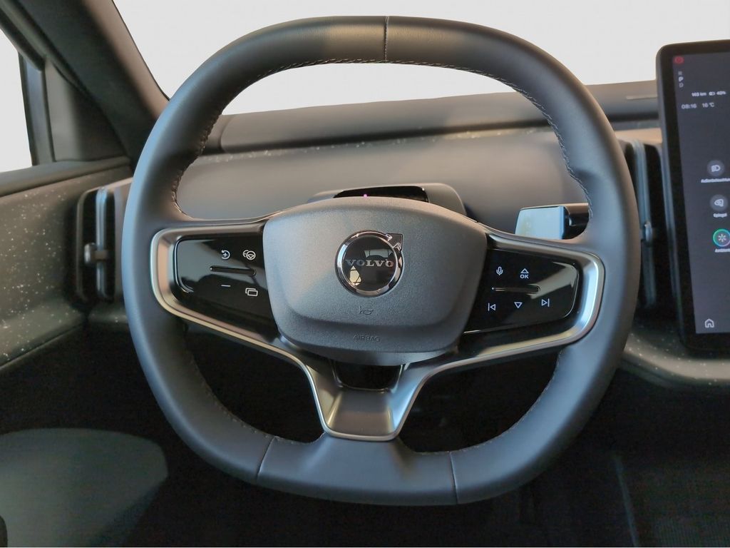 Volvo EX30 2025