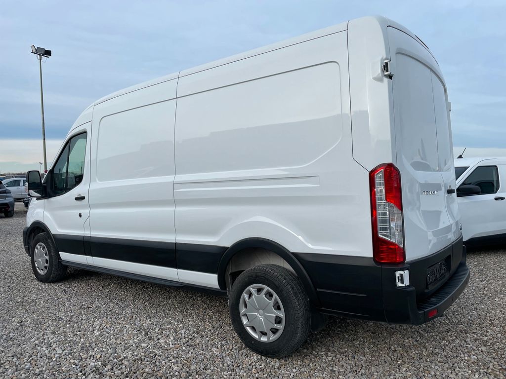 Ford Transit 2024