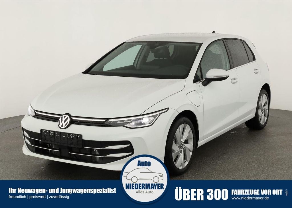 Volkswagen Golf 2025